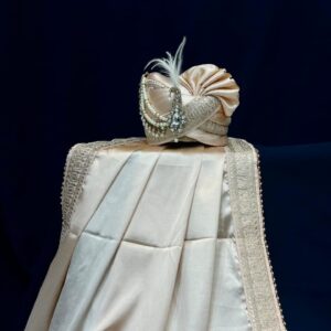 Elegant Safa & Stall Set with Embroidered Detailing for Grooms